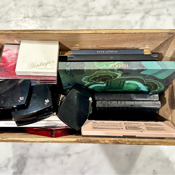 Multi-Color makeup Palettes Lot - Picture 4 of 4